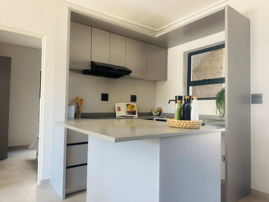 2 Bedroom Property for Sale in Table View Western Cape
